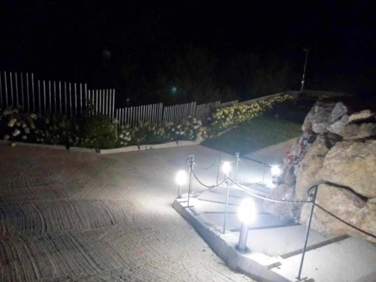 Apartamentos Turisticos El Balcon De Llavandes كولومبيريز المظهر الخارجي الصورة